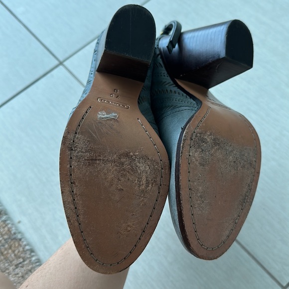 Coach ankle Bootie Honey Cut-Out Leather - Picture 6 of 6